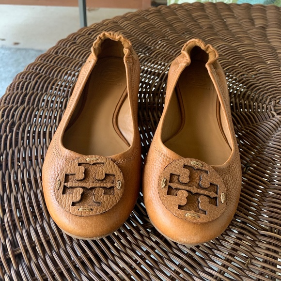 Tory Burch Reva Camel Flats - Picture 3 of 5